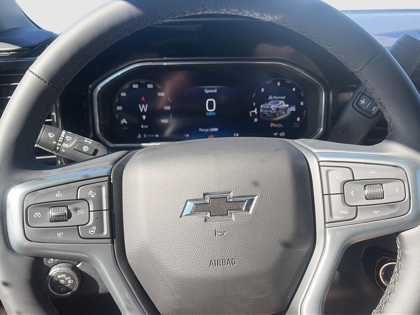 2026 Chevrolet Silverado 2500HD photo 13 of 31