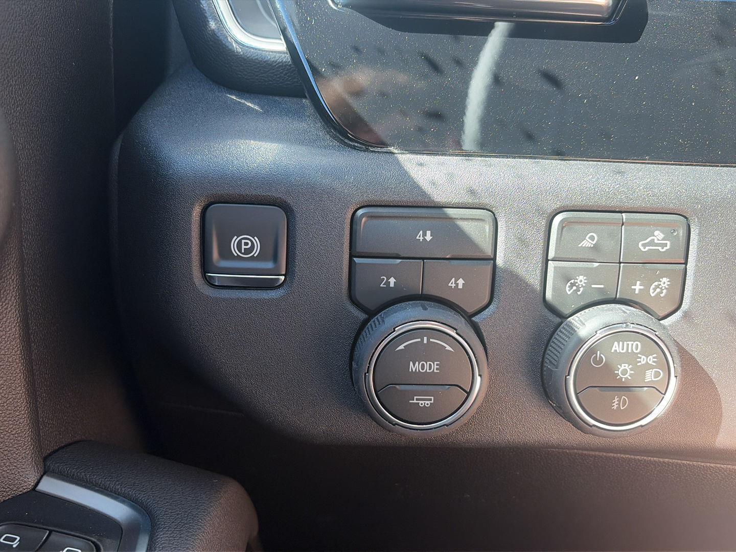 2026 Chevrolet Silverado 2500HD photo 16 of 31