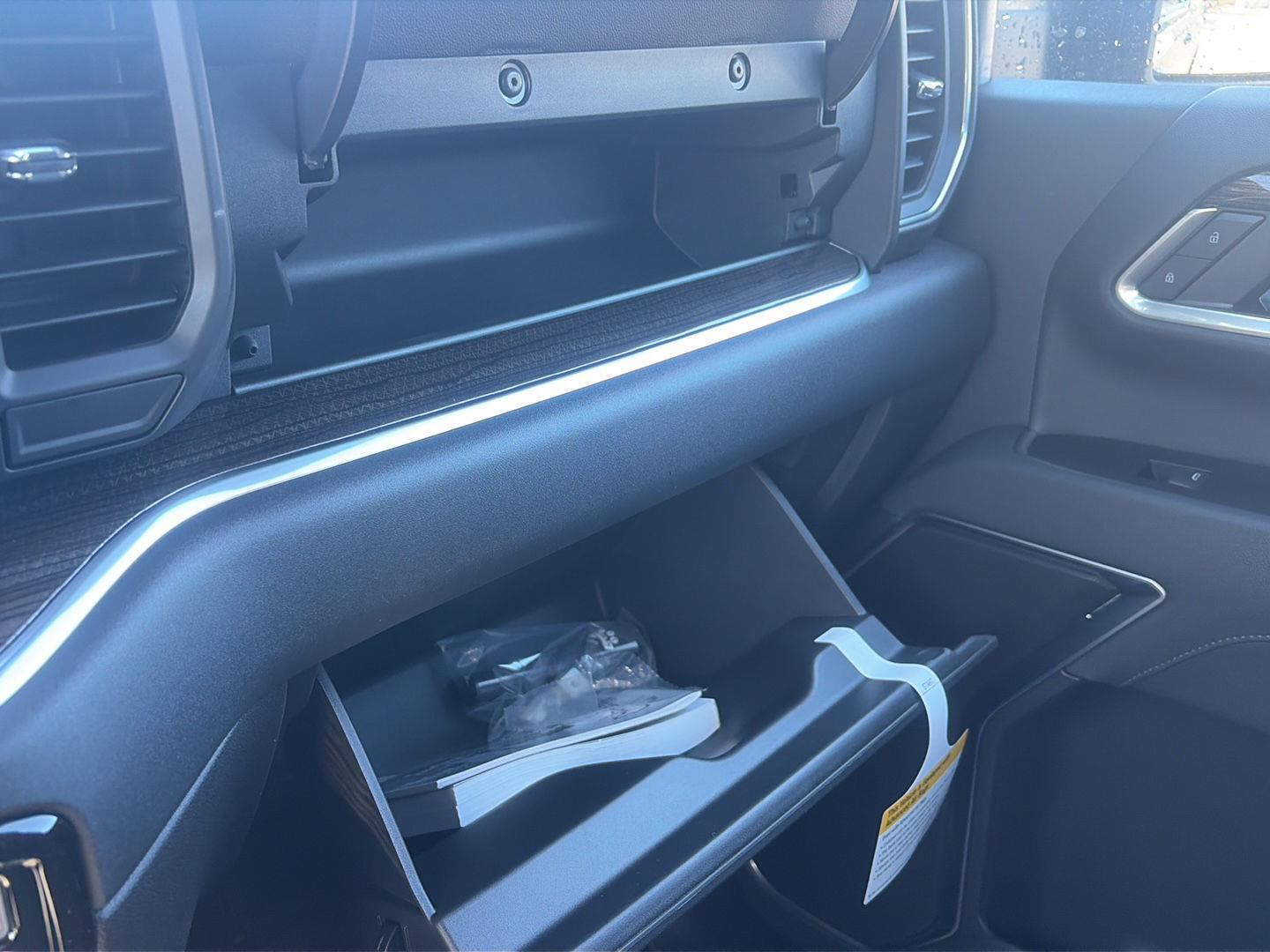 2026 Chevrolet Silverado 2500HD photo 25 of 31
