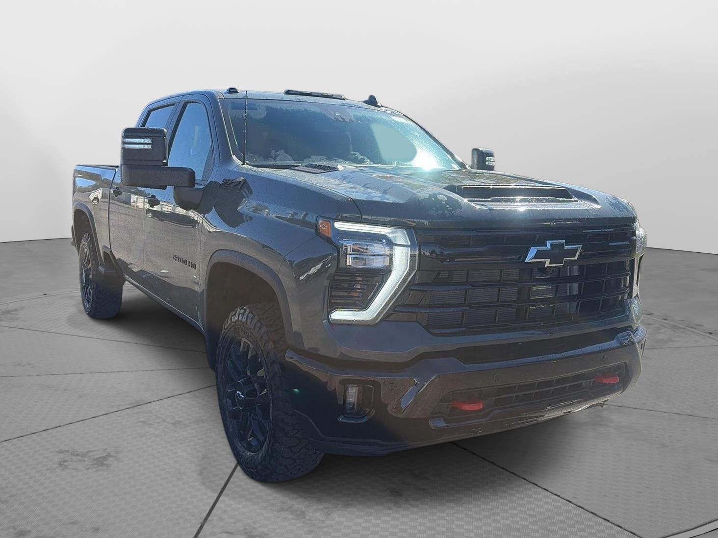 2026 Chevrolet Silverado 2500HD photo 3 of 31