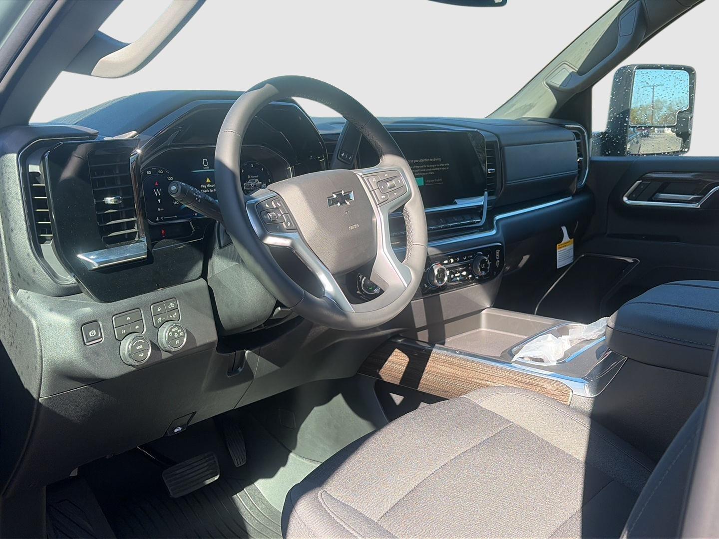 2026 Chevrolet Silverado 2500HD photo 12 of 31
