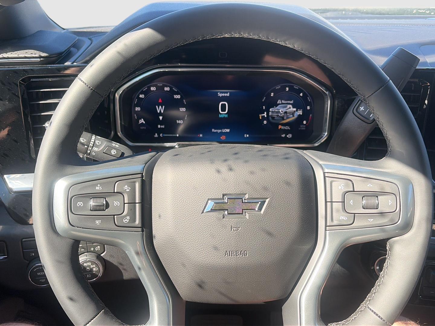 2026 Chevrolet Silverado 2500HD photo 14 of 31