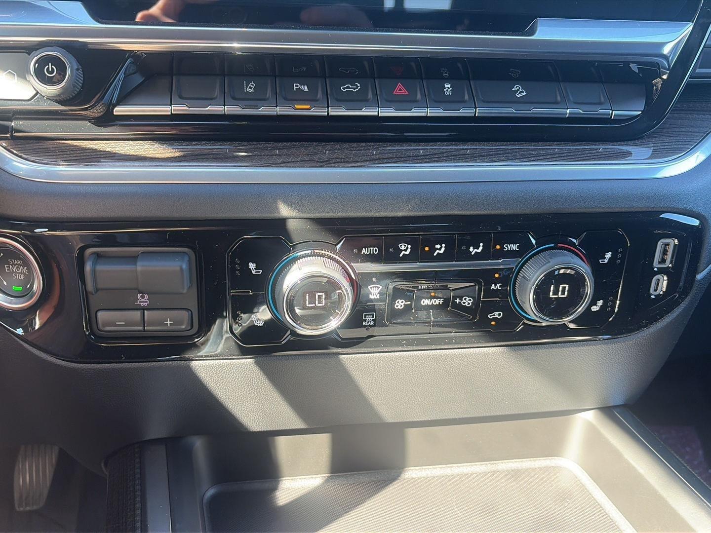 2026 Chevrolet Silverado 2500HD photo 21 of 31