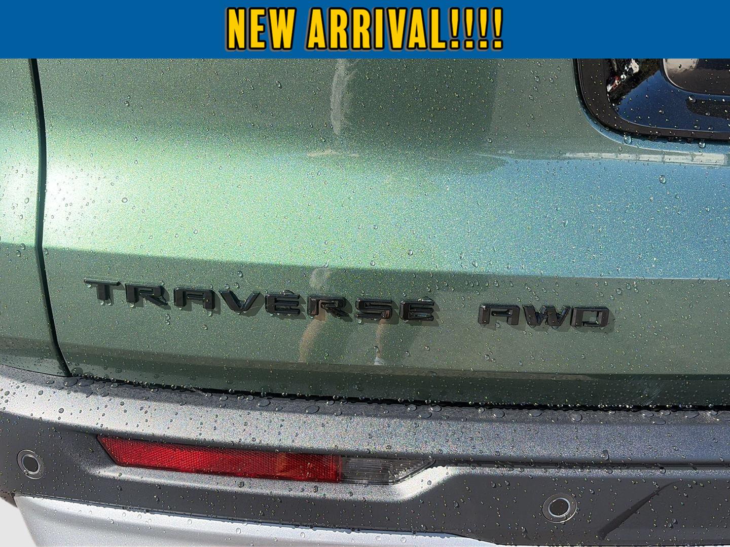 2027 Chevrolet Traverse photo 9 of 34