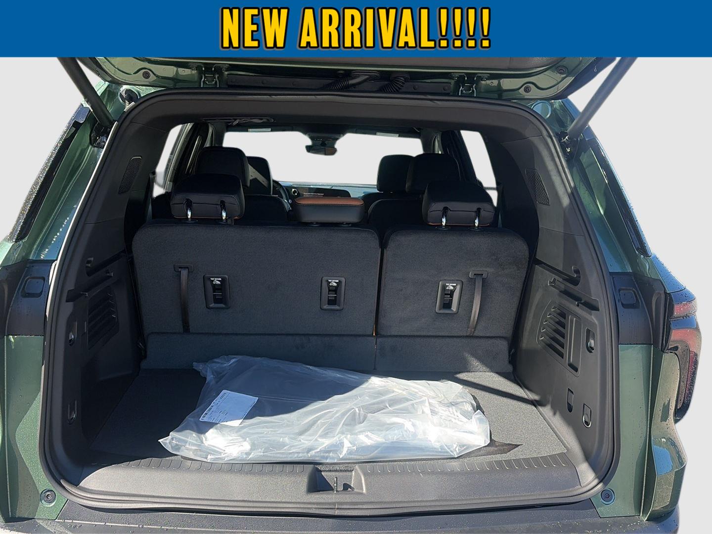 2027 Chevrolet Traverse photo 11 of 34