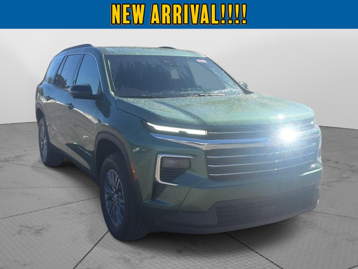 2027 Chevrolet Traverse photo 3 of 27