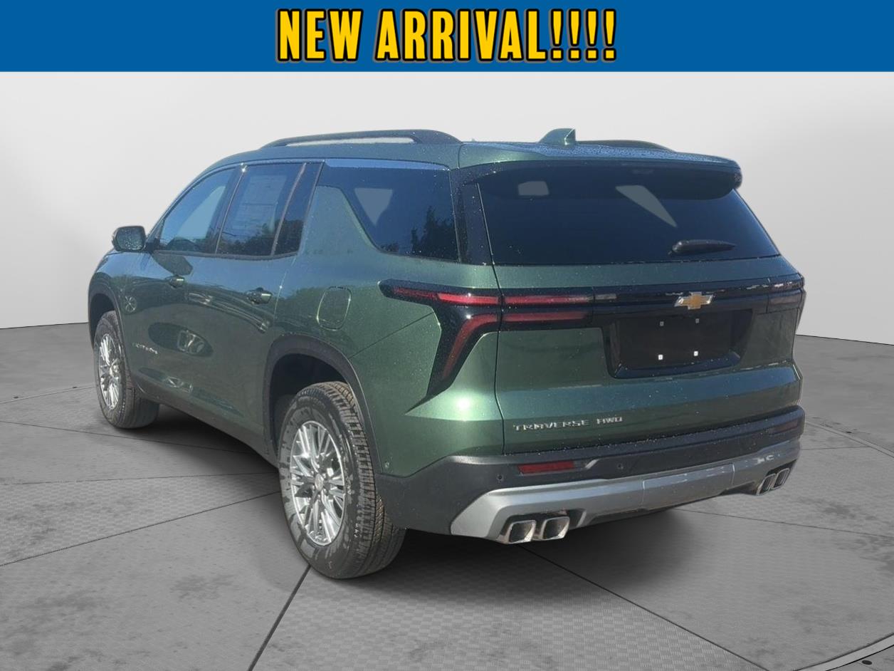 2027 Chevrolet Traverse photo 7 of 27