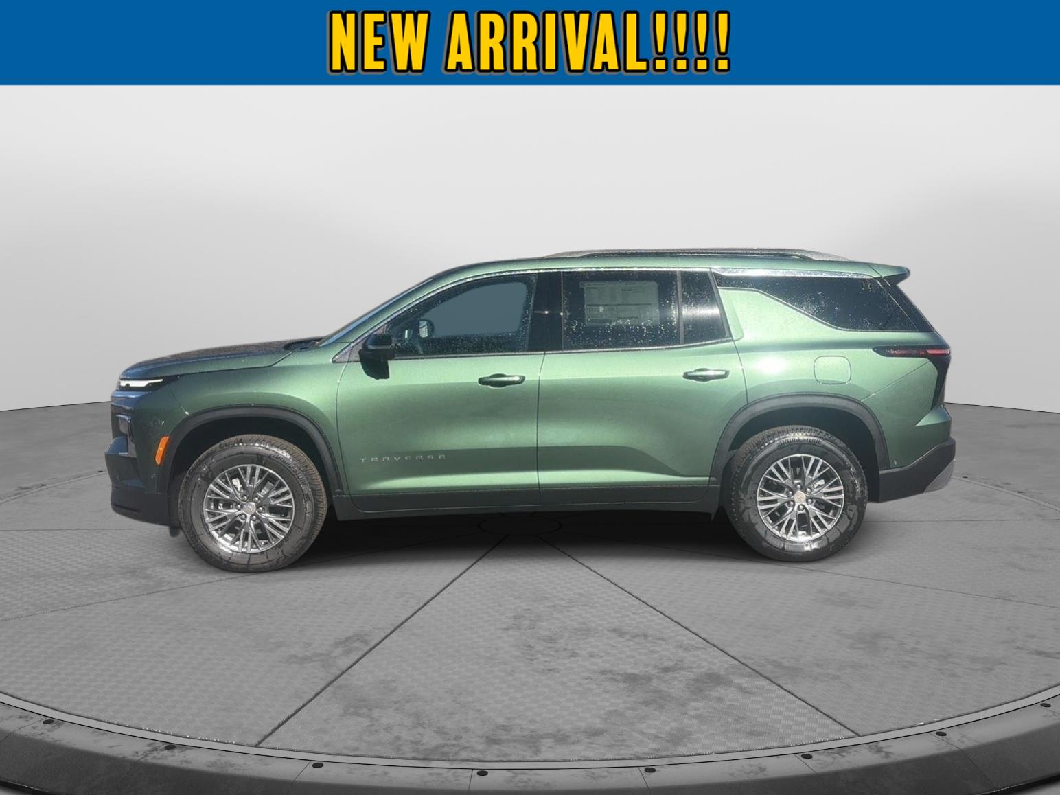2027 Chevrolet Traverse photo 8 of 27