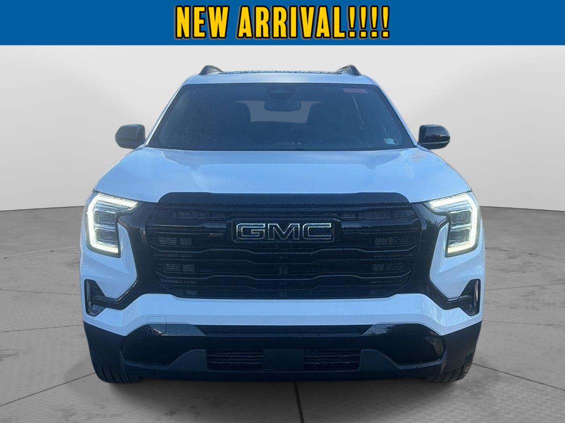 2027 GMC Terrain photo 2 of 28
