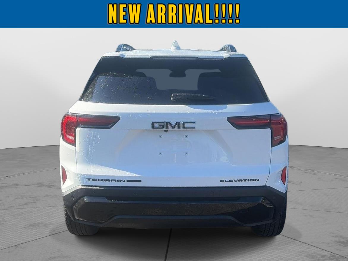 2027 GMC Terrain photo 6 of 28