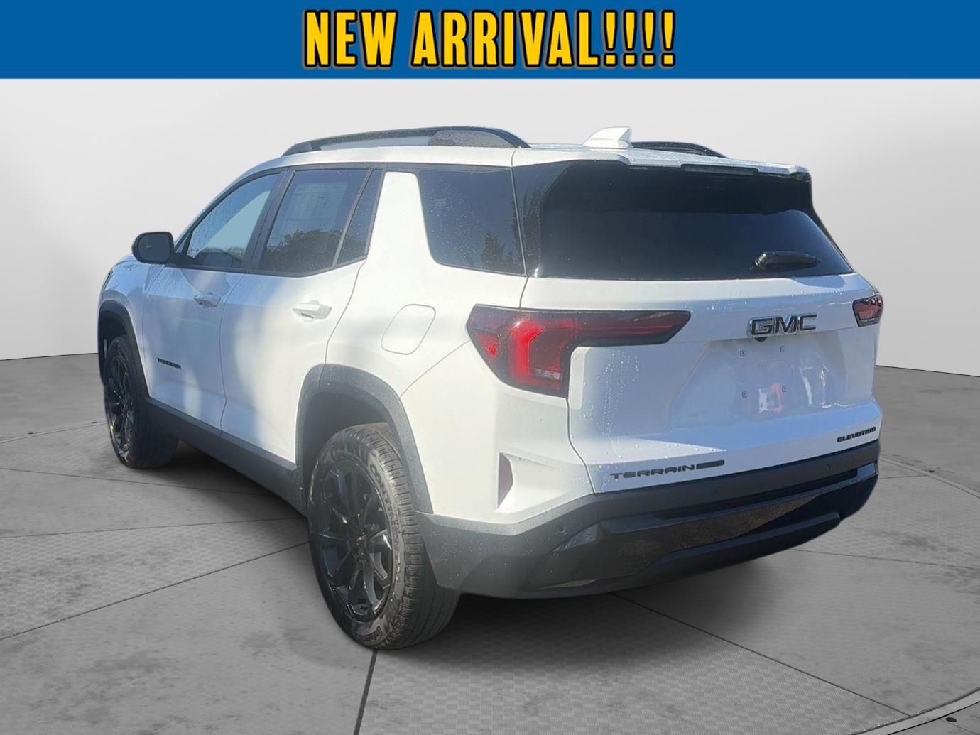 2027 GMC Terrain photo 7 of 28