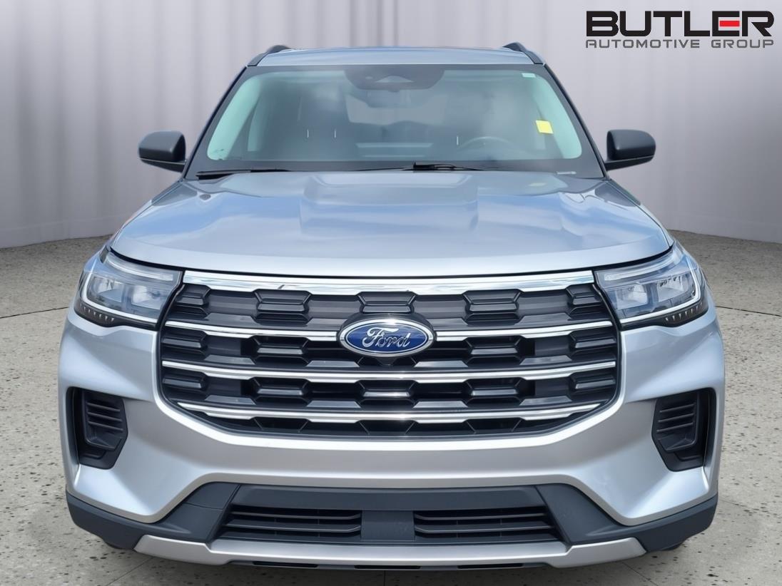 Used 2025 Ford Explorer SUV