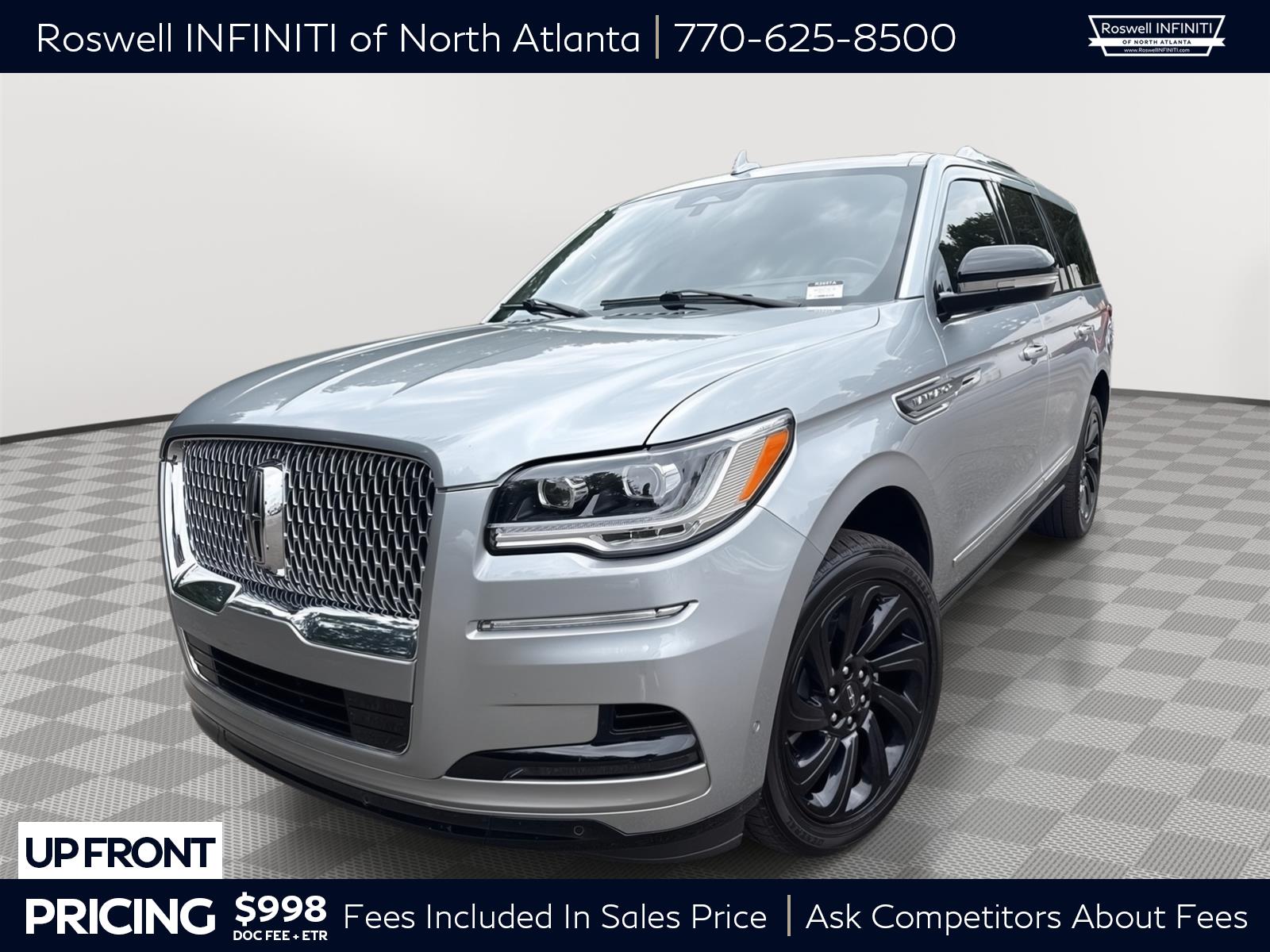 Silver Radiance Metallic Clearcoat 2023 Lincoln Navigator SUV / Crossover Four-Wheel Drive Automatic