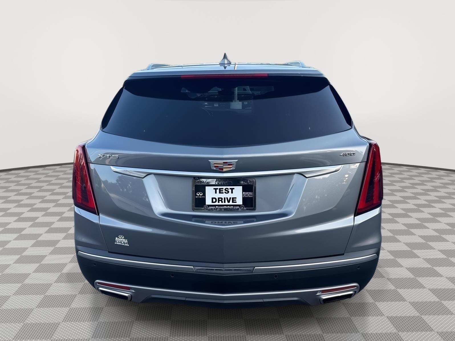 View vehicle photo 7
