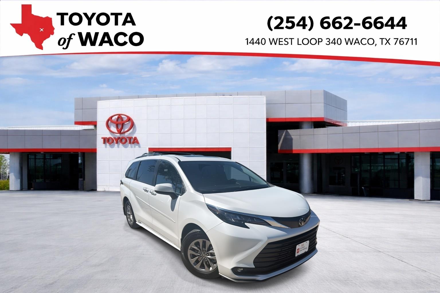 White (Wind Chill Pearl) 2026 Toyota Sienna Minivan Front-Wheel Drive Continuously Variable Transmission