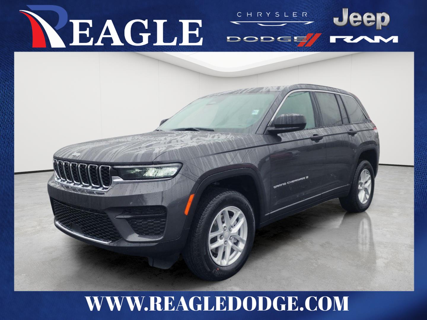Baltic Gray Metallic Clearcoat 2026 Jeep Grand Cherokee SUV / Crossover Four-Wheel Drive 8-Speed Automatic