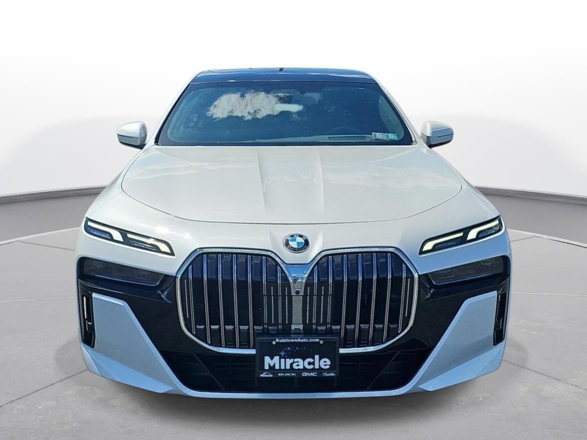 Mineral White Metallic 2024 BMW 7 Series Sedan All-Wheel Drive Automatic
