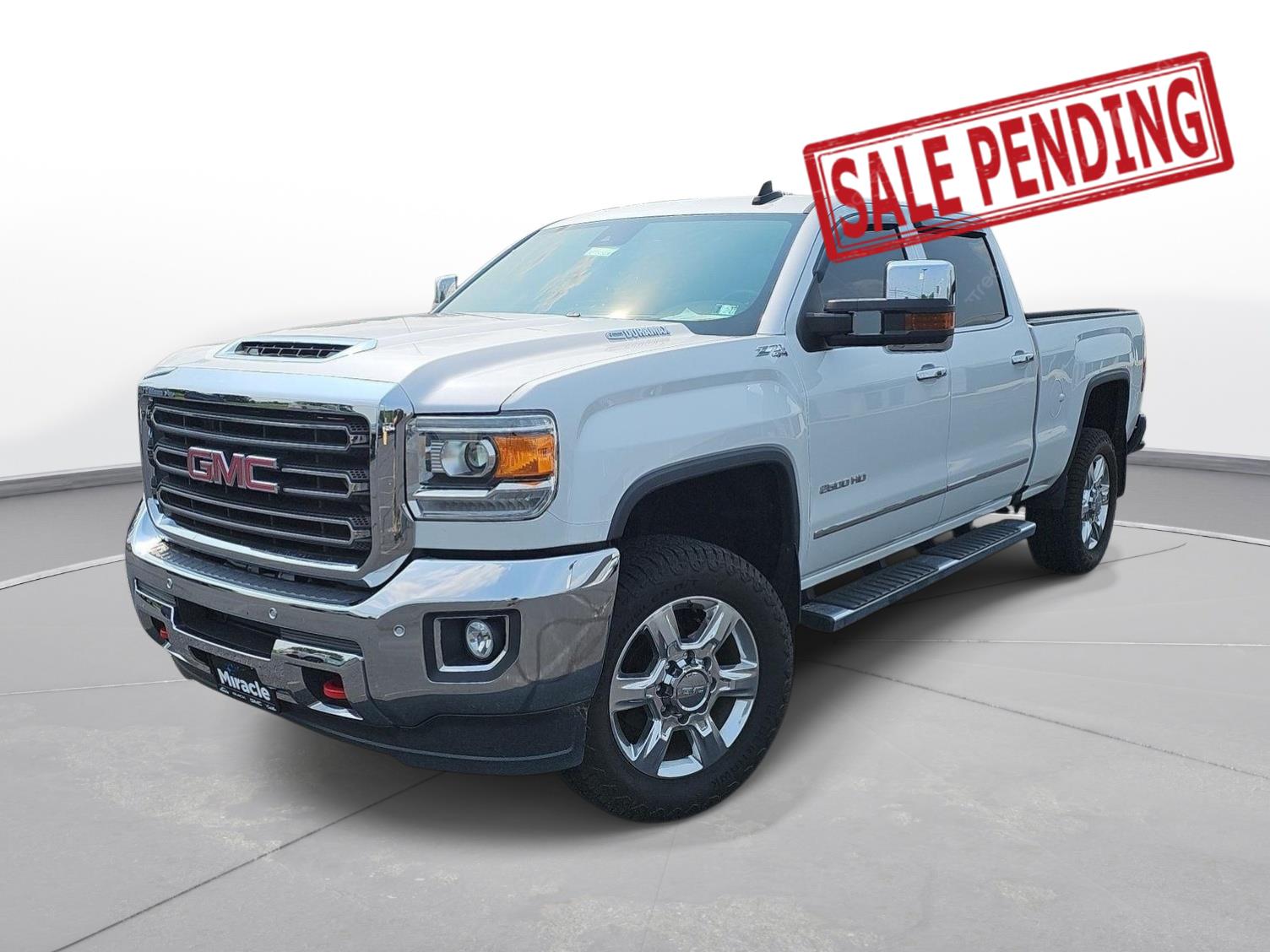 White Frost Tricoat 2019 GMC Sierra 2500HD Pickup Truck Four-Wheel Drive 6-Speed Automatic