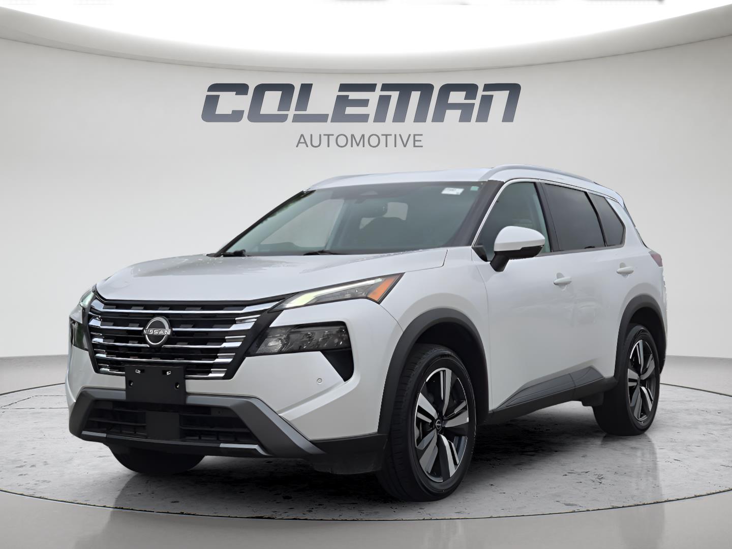 Everest White Pearl Tricoat 2026 Nissan Rogue SUV / Crossover All-Wheel Drive Continuously Variable Transmission