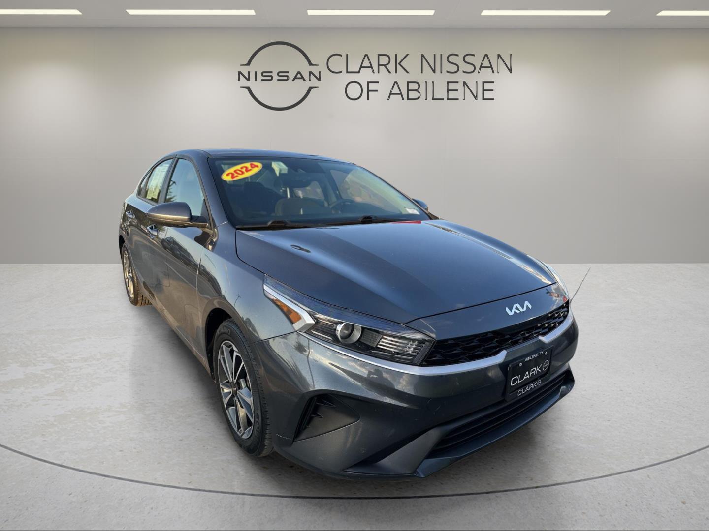 Gravity Gray 2024 Kia Forte Sedan Front-Wheel Drive Continuously Variable Transmission