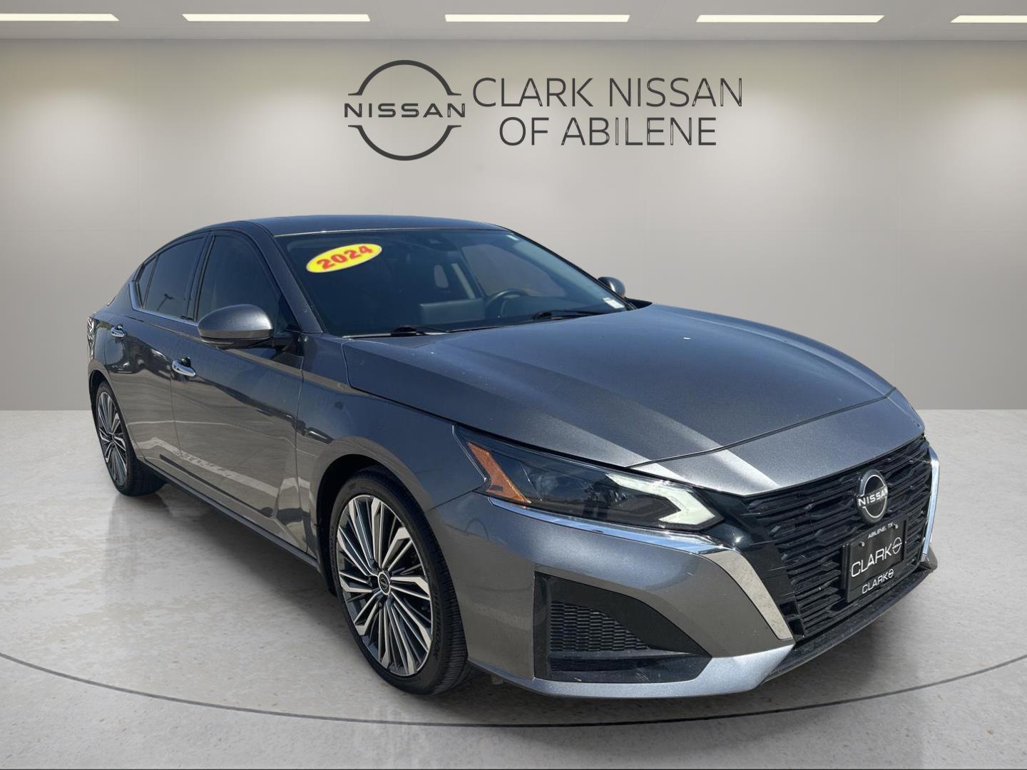 Gray (Gun Metallic) 2024 Nissan Altima Sedan Front-Wheel Drive Continuously Variable Transmission