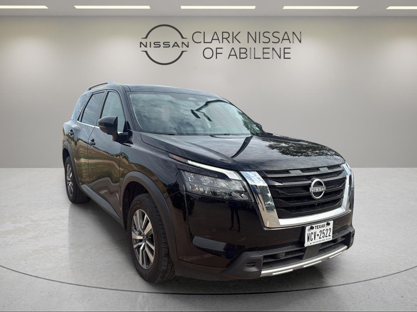 2025 Nissan Pathfinder SL FWD