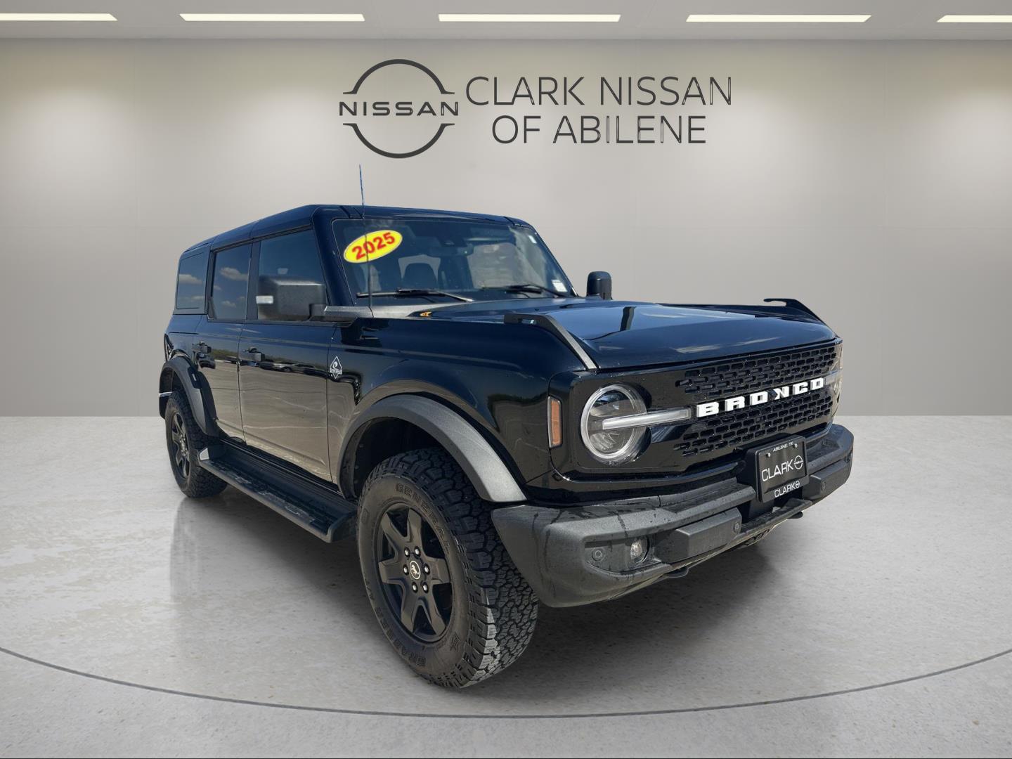 2025 Ford Bronco Outer Banks 4-Door 4WD