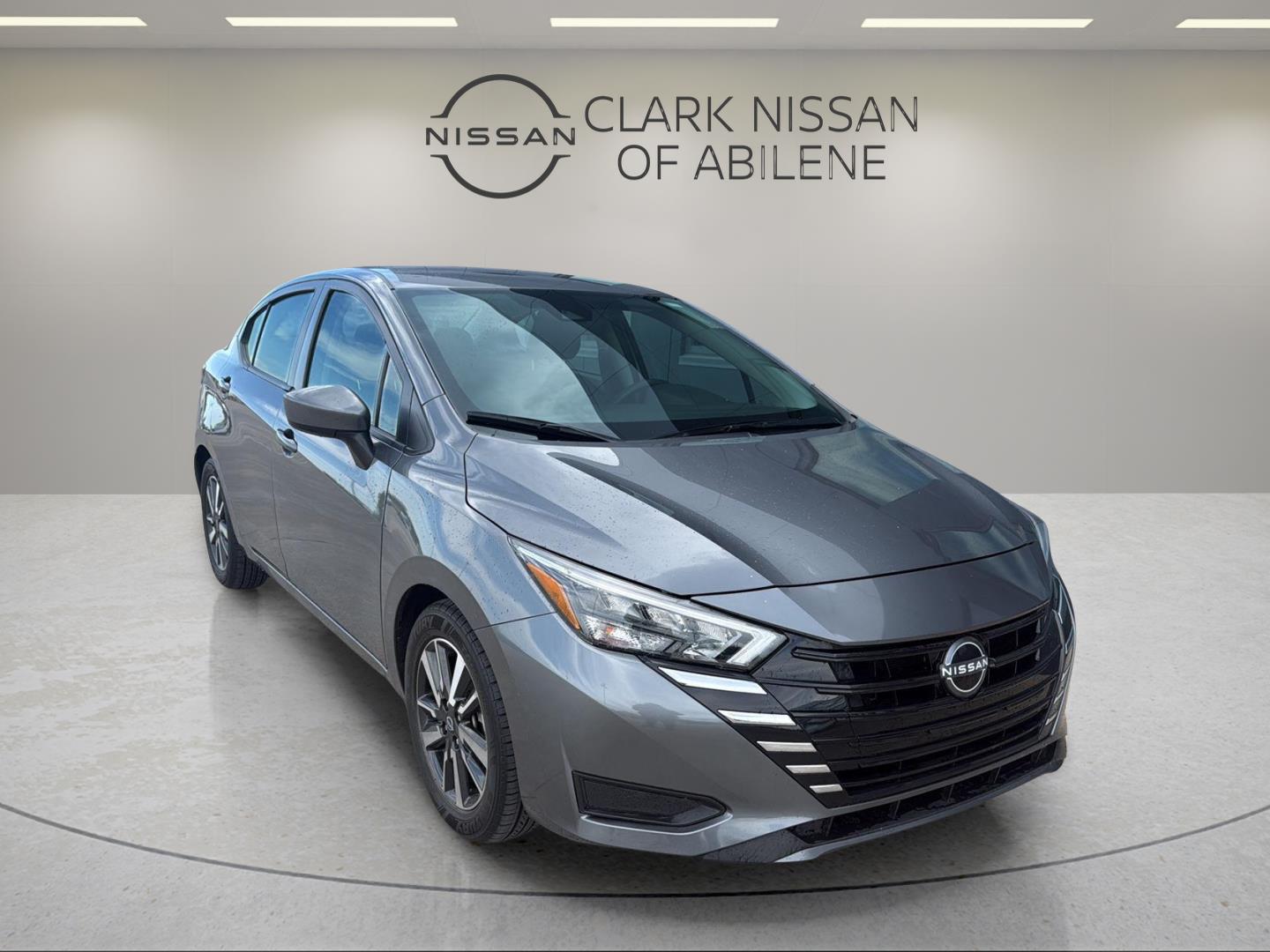 2025 Nissan Versa SV FWD