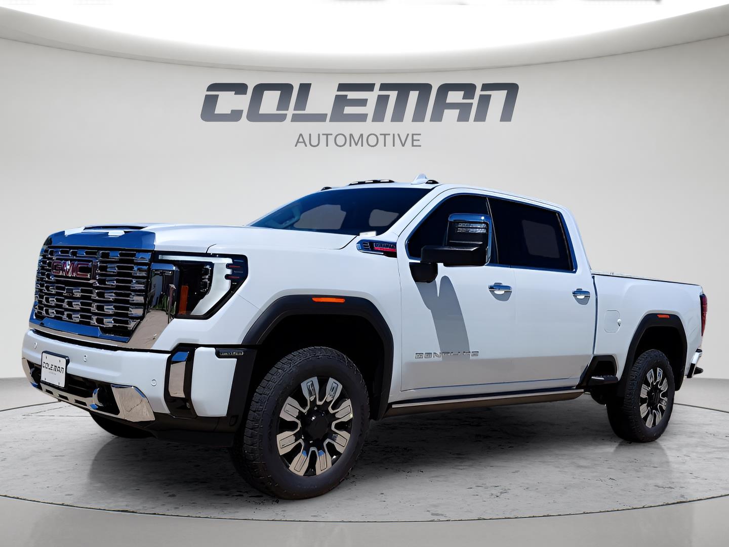 Glacier White Tricoat 2026 GMC Sierra 2500HD Pickup Truck Four-Wheel Drive Automatic