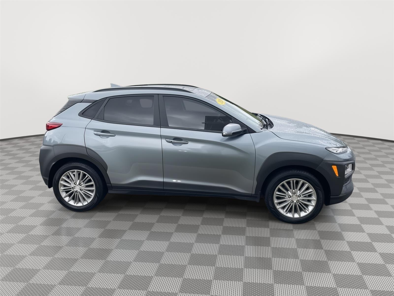 Used 2020 Sonic Silver Hyundai SEL Plus image 3