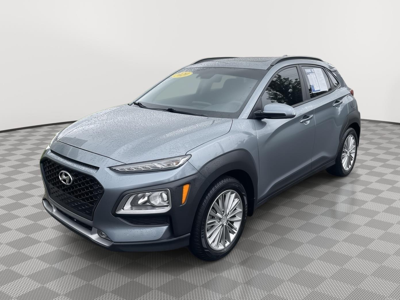 Used 2020 Sonic Silver Hyundai SEL Plus image 9