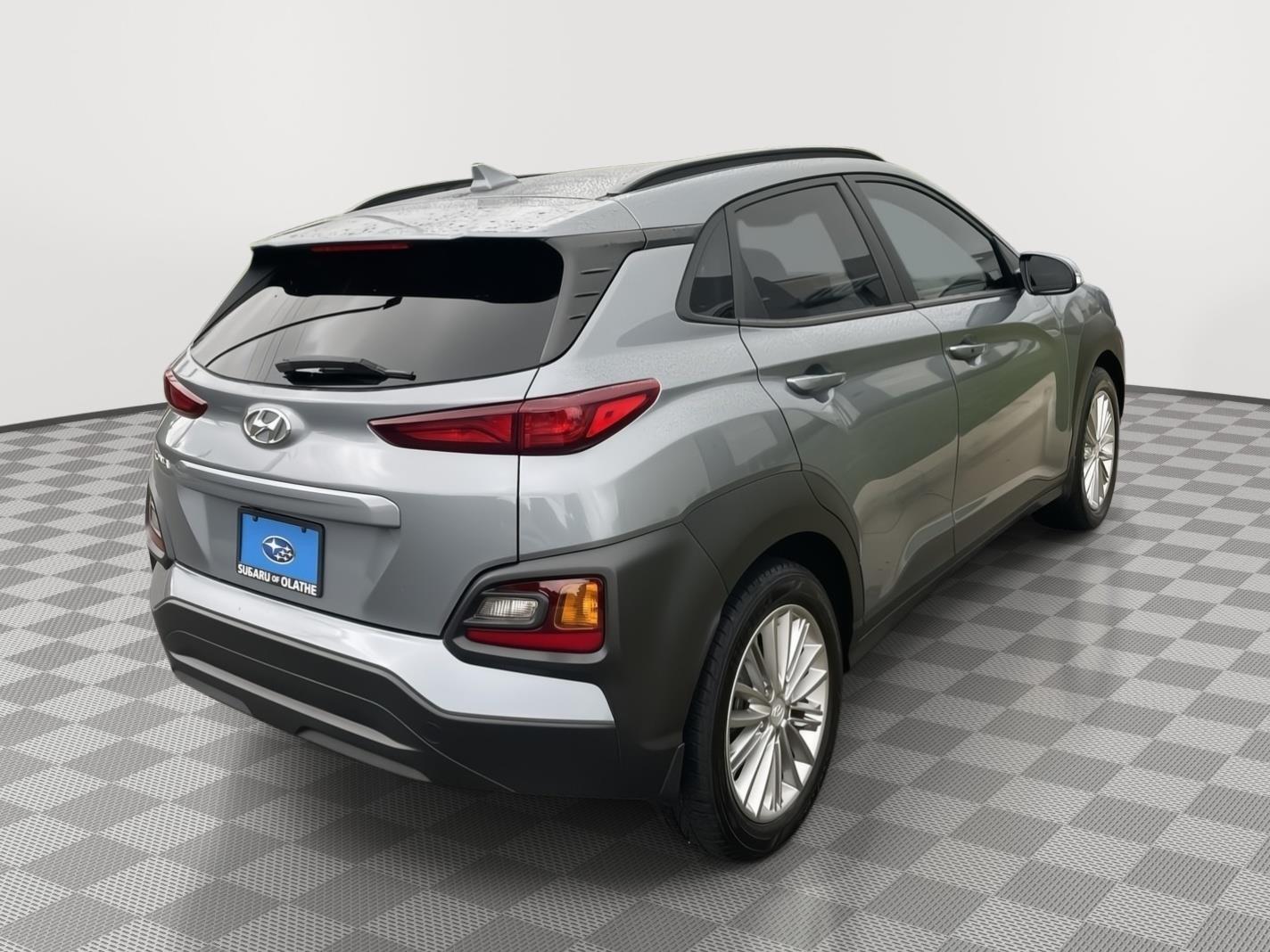 Used 2020 Sonic Silver Hyundai SEL Plus image 14