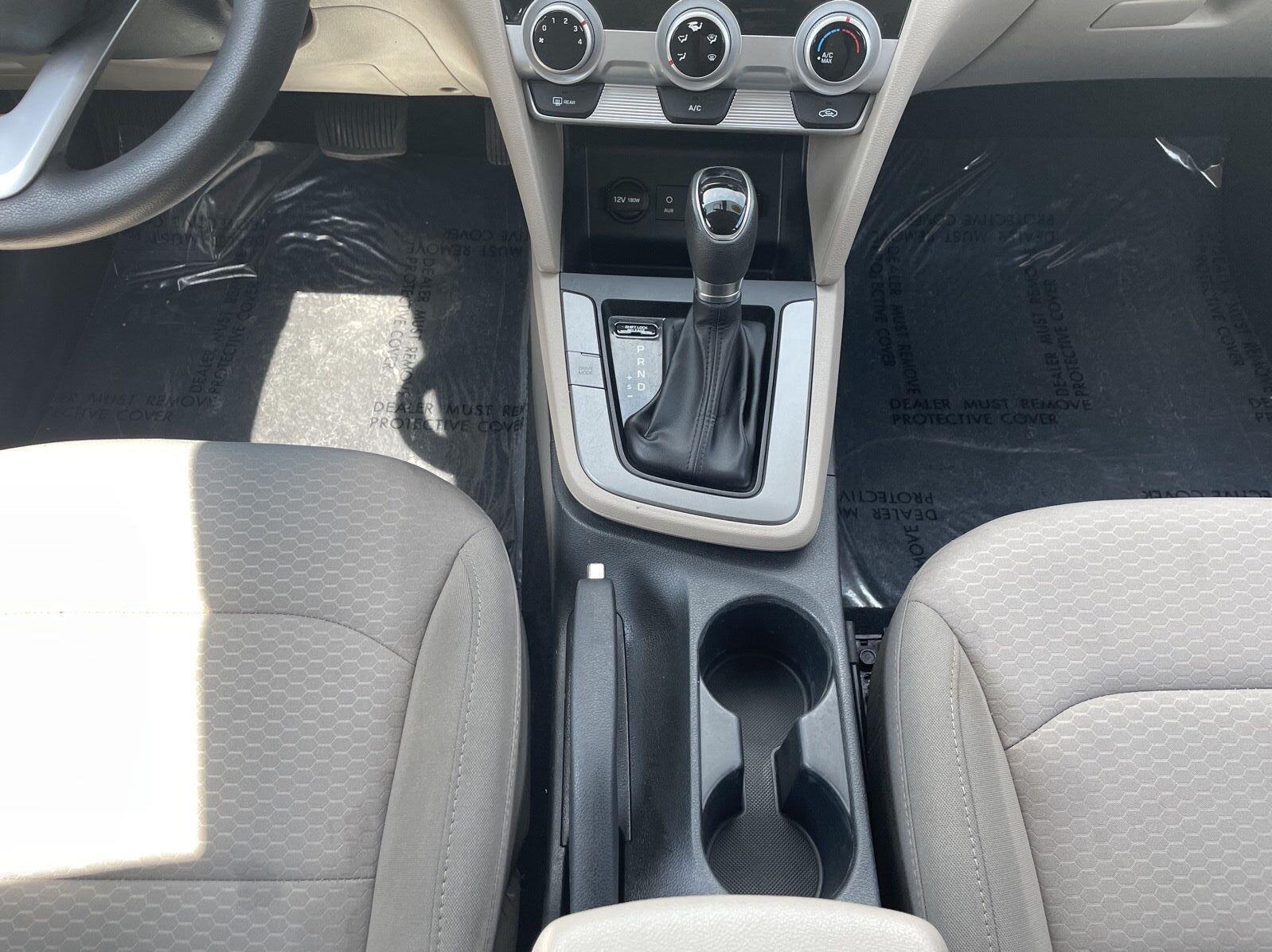 Used 2019 Quartz White Pearl Hyundai SEL image 25