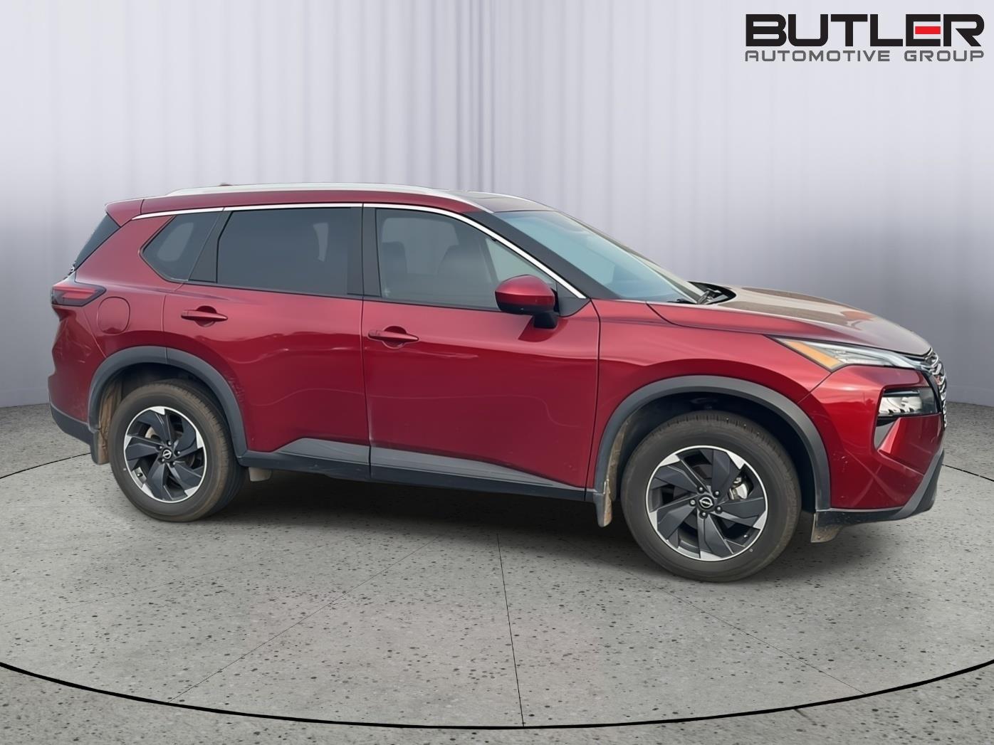 View vehicle photo 3