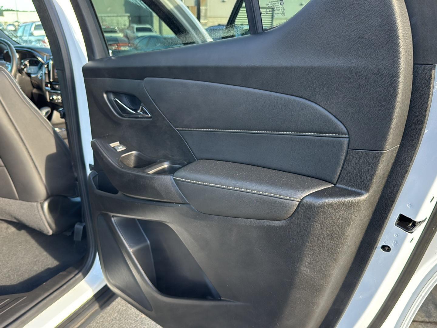 Used 2023 Chevrolet Traverse SUV