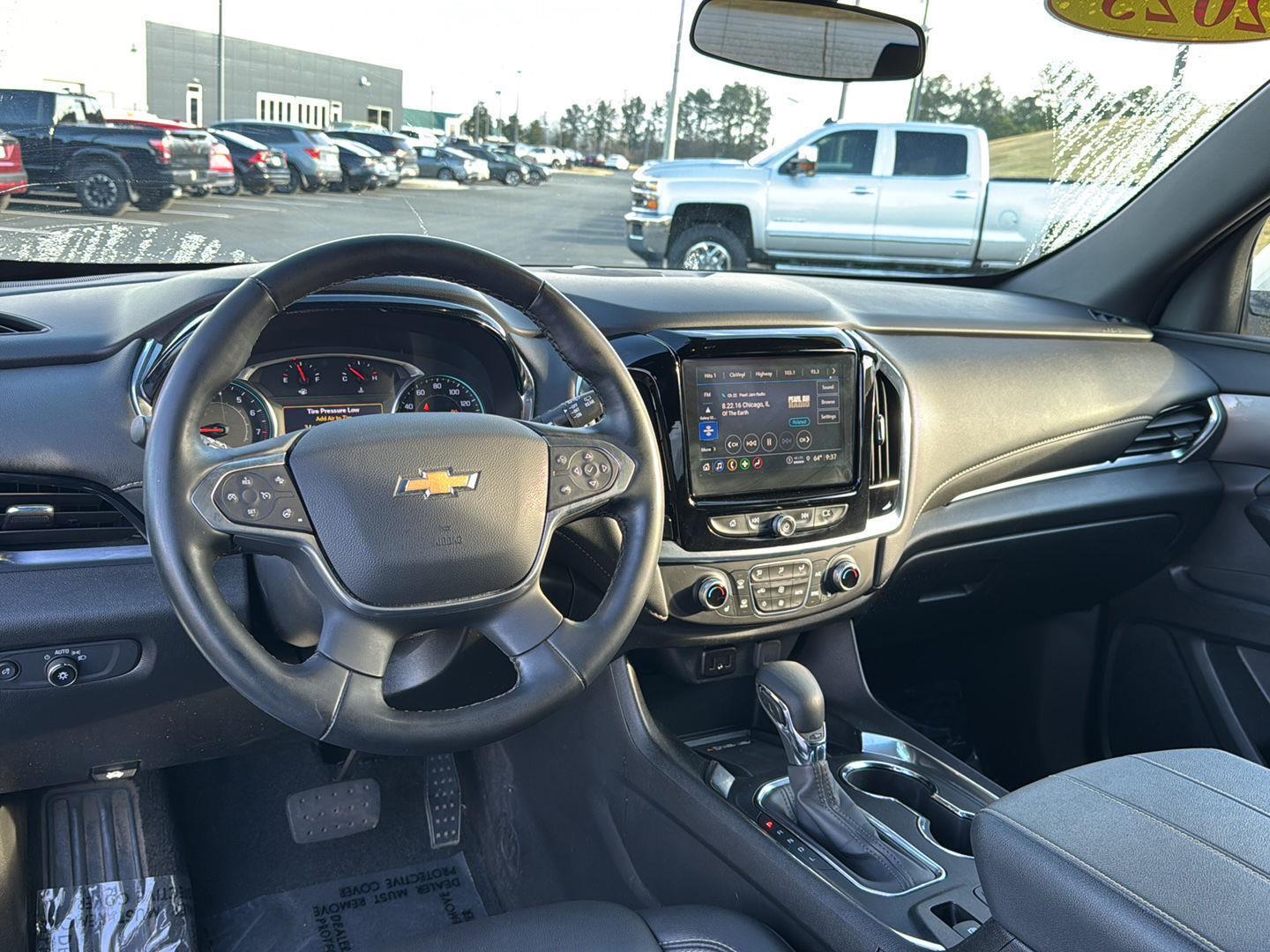 Used 2023 Chevrolet Traverse SUV