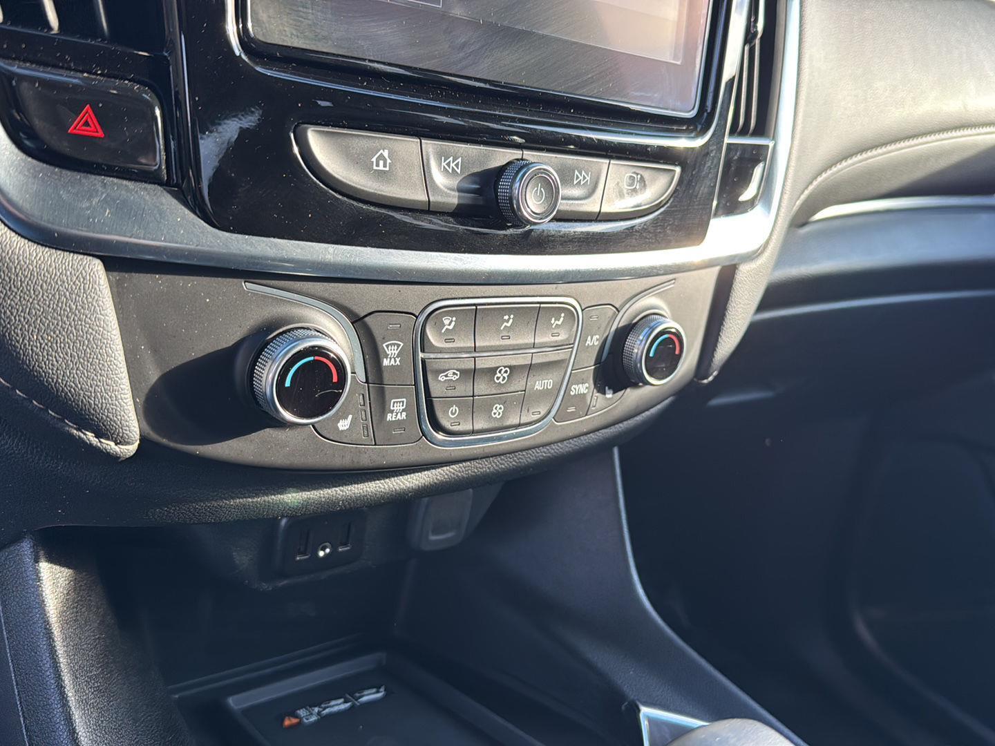 Used 2023 Chevrolet Traverse SUV