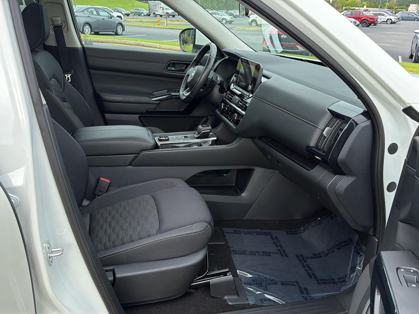 Used 2024 Nissan Pathfinder SUV
