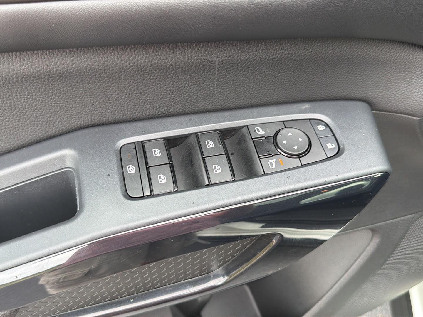 Used 2024 Nissan Pathfinder SUV