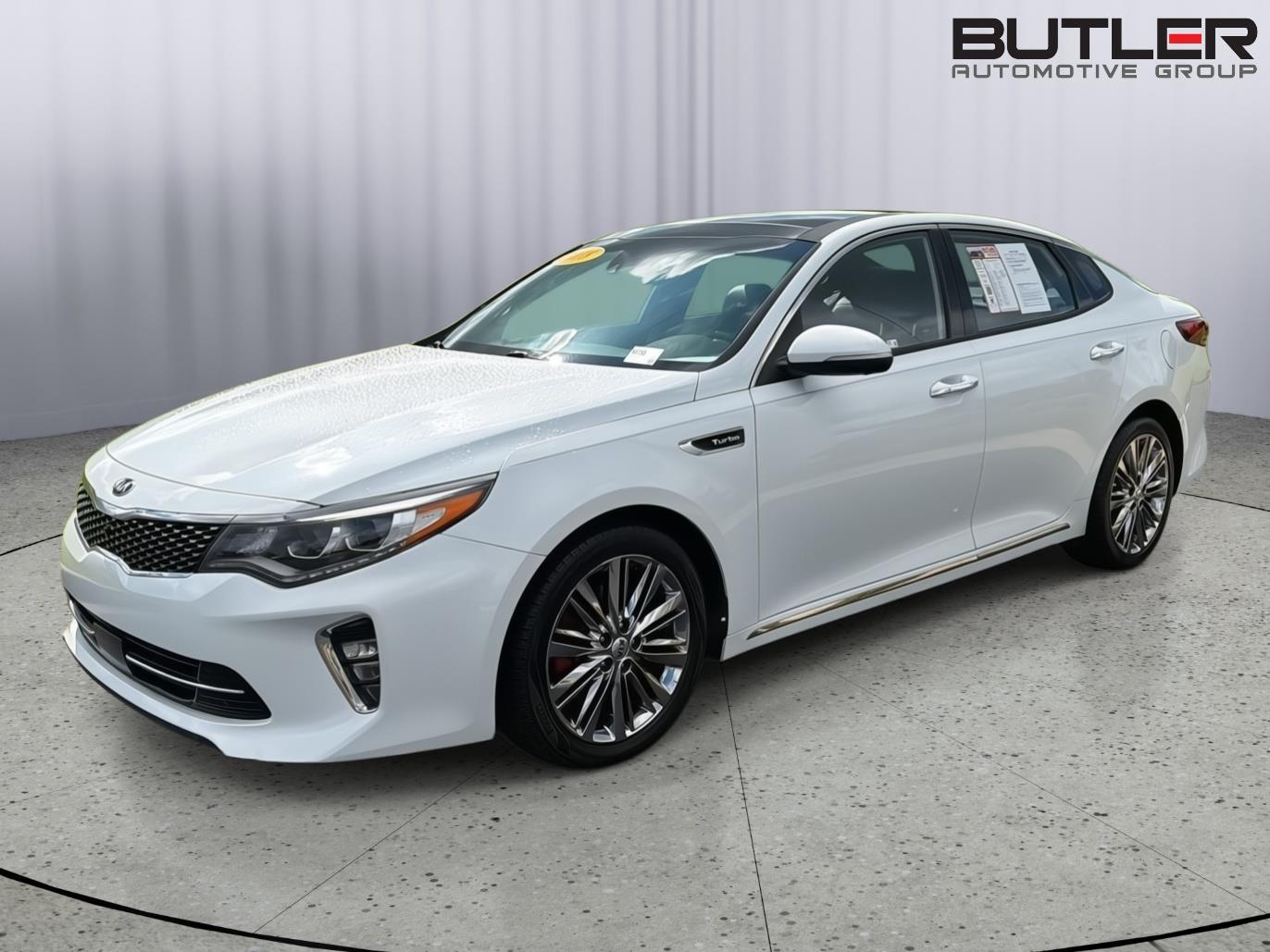 Snow White Pearl 2018 Kia Optima Sedan Front-Wheel Drive 6-Speed Automatic