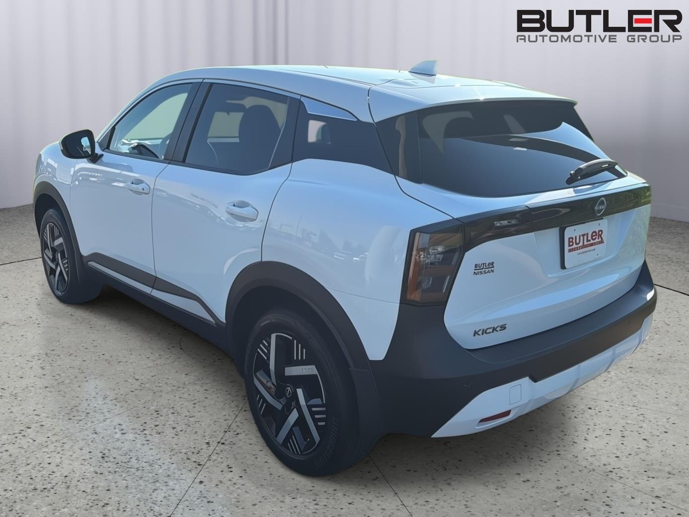 Used 2025 Nissan Kicks SUV