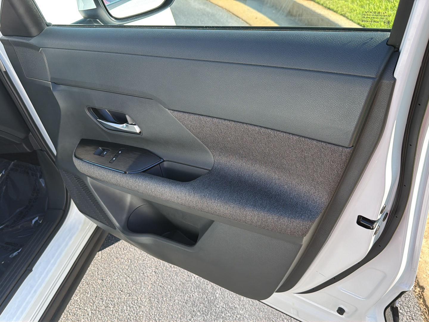 Used 2025 Nissan Kicks SUV