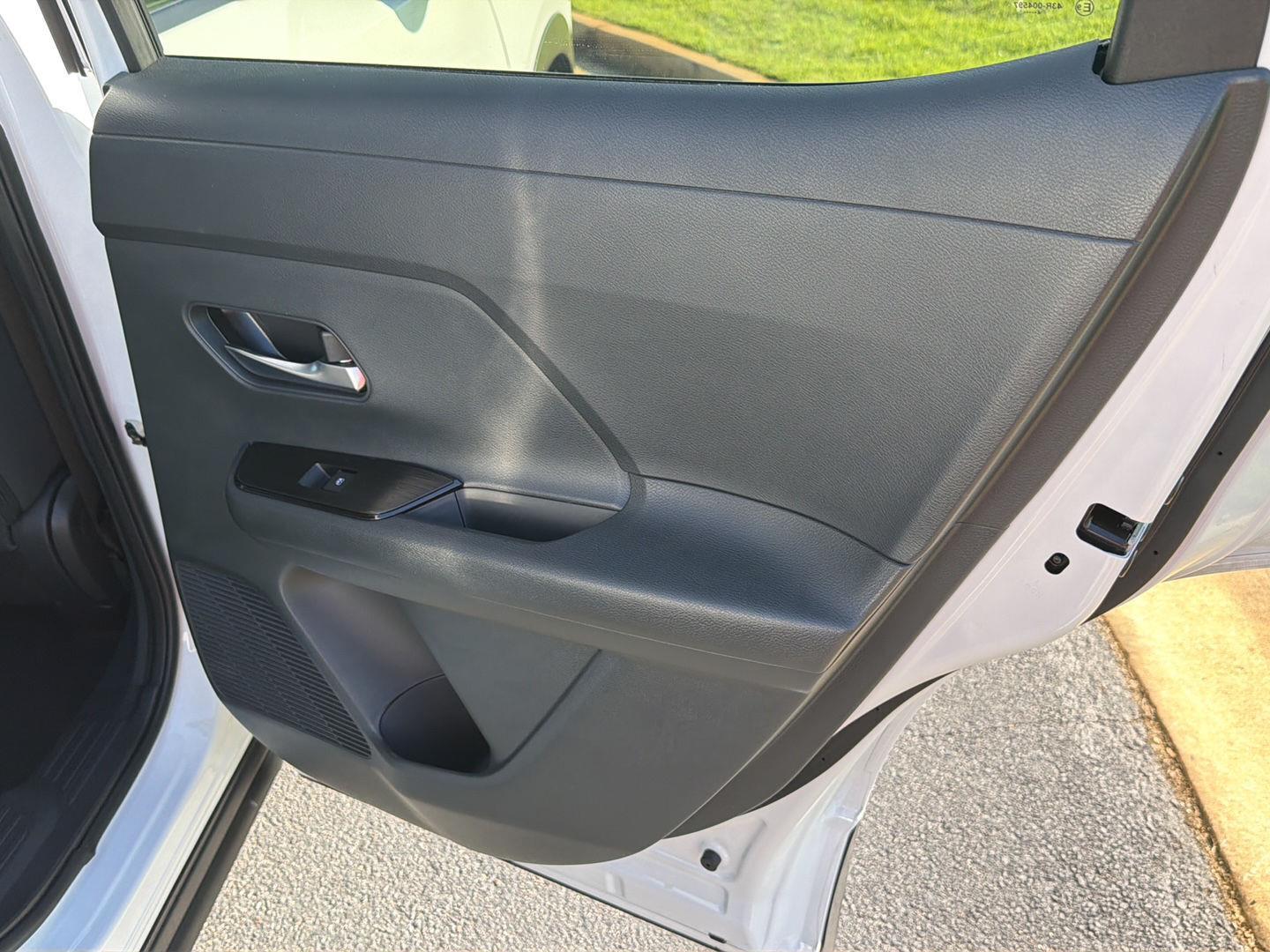 Used 2025 Nissan Kicks SUV