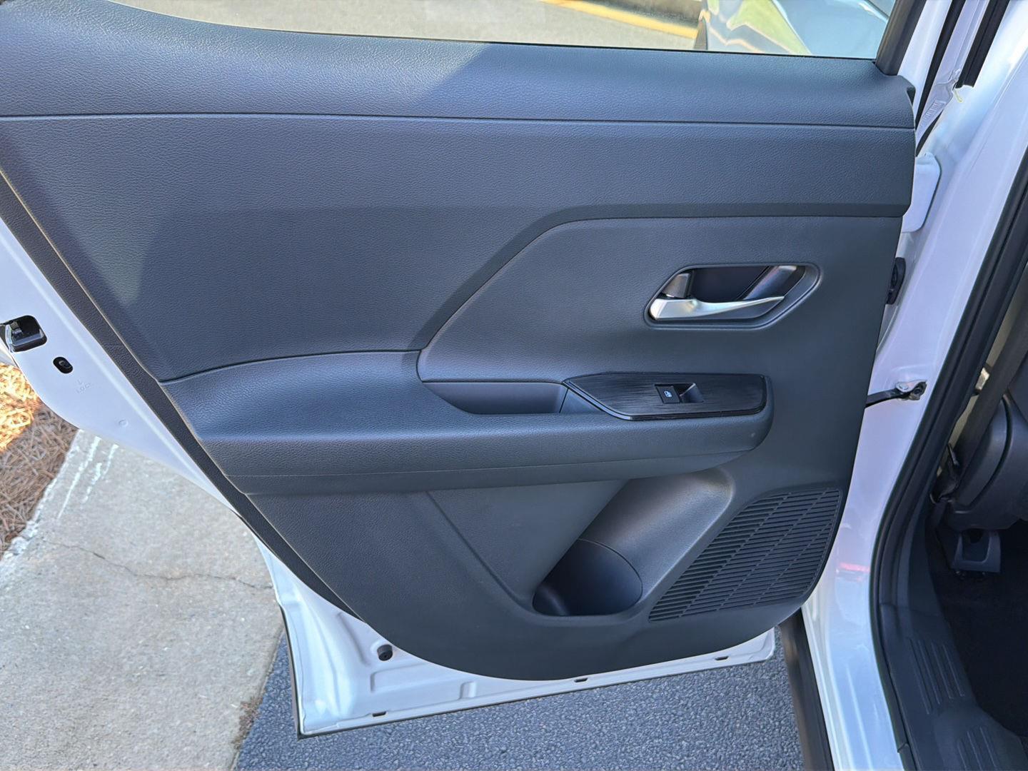 Used 2025 Nissan Kicks SUV