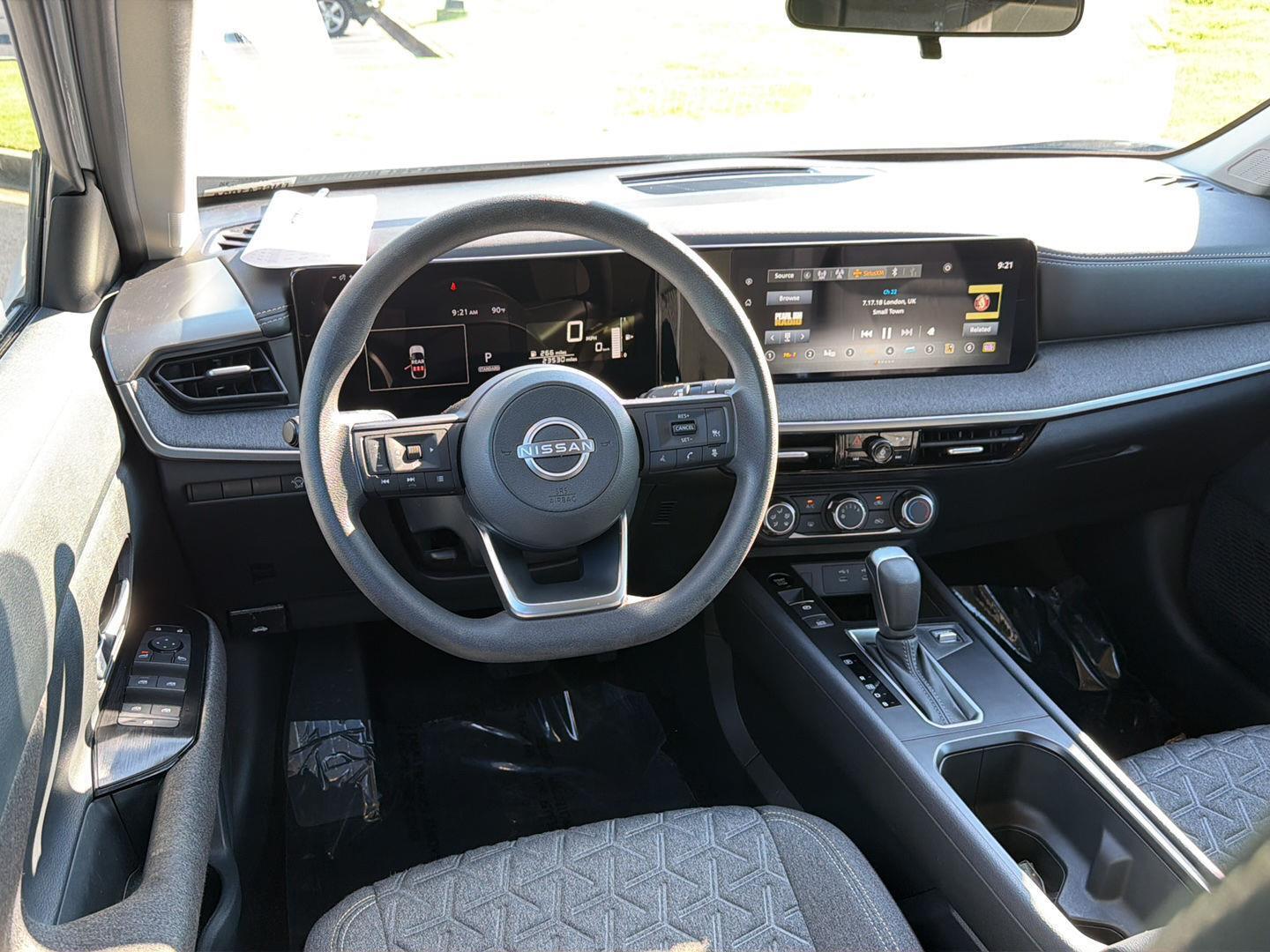 Used 2025 Nissan Kicks SUV