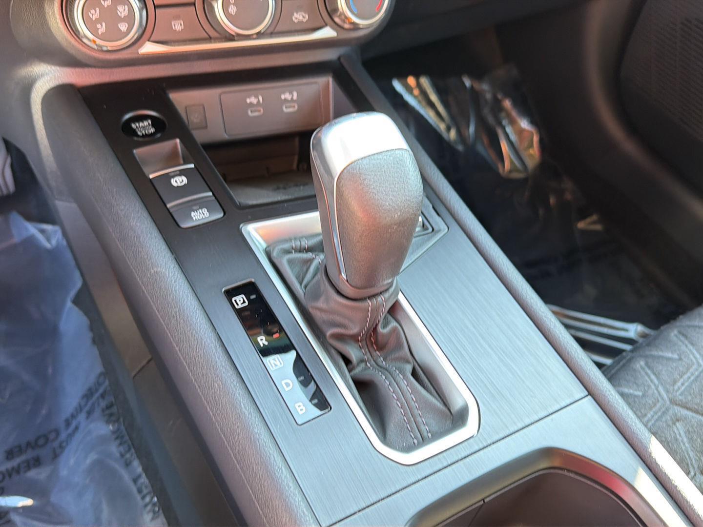 Used 2025 Nissan Kicks SUV