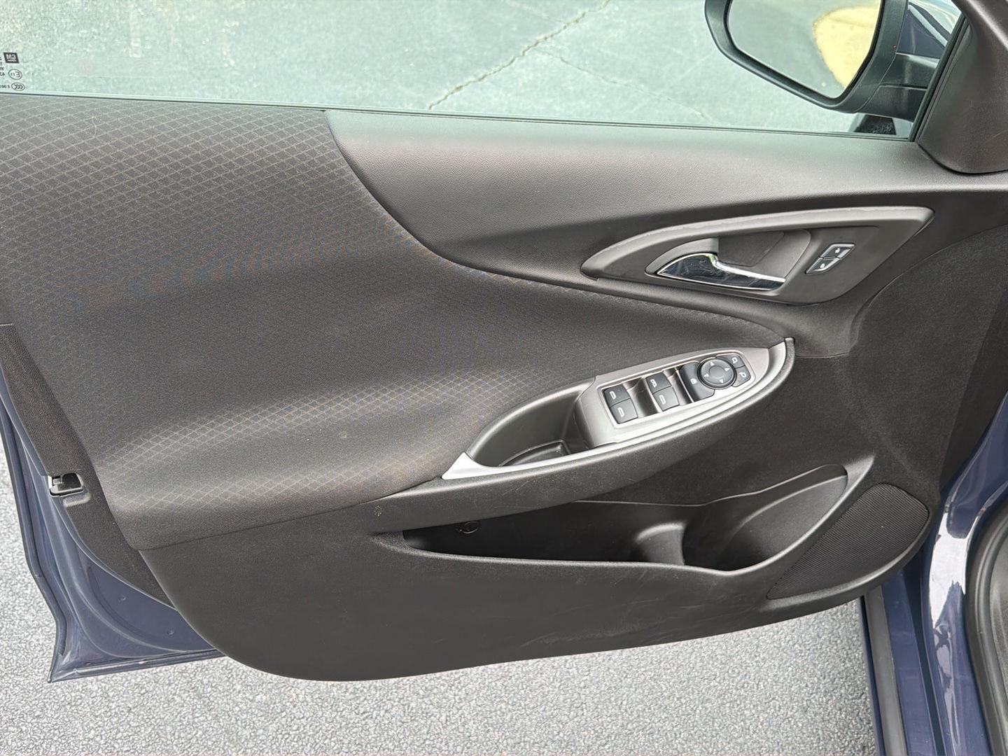 Used 2025 Chevrolet Malibu Sedan