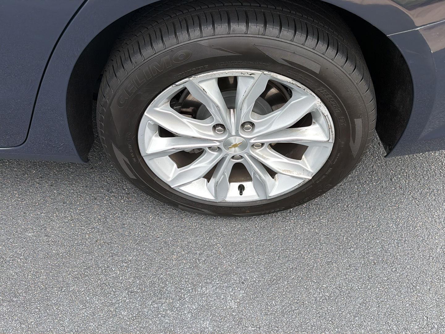 Used 2025 Chevrolet Malibu Sedan