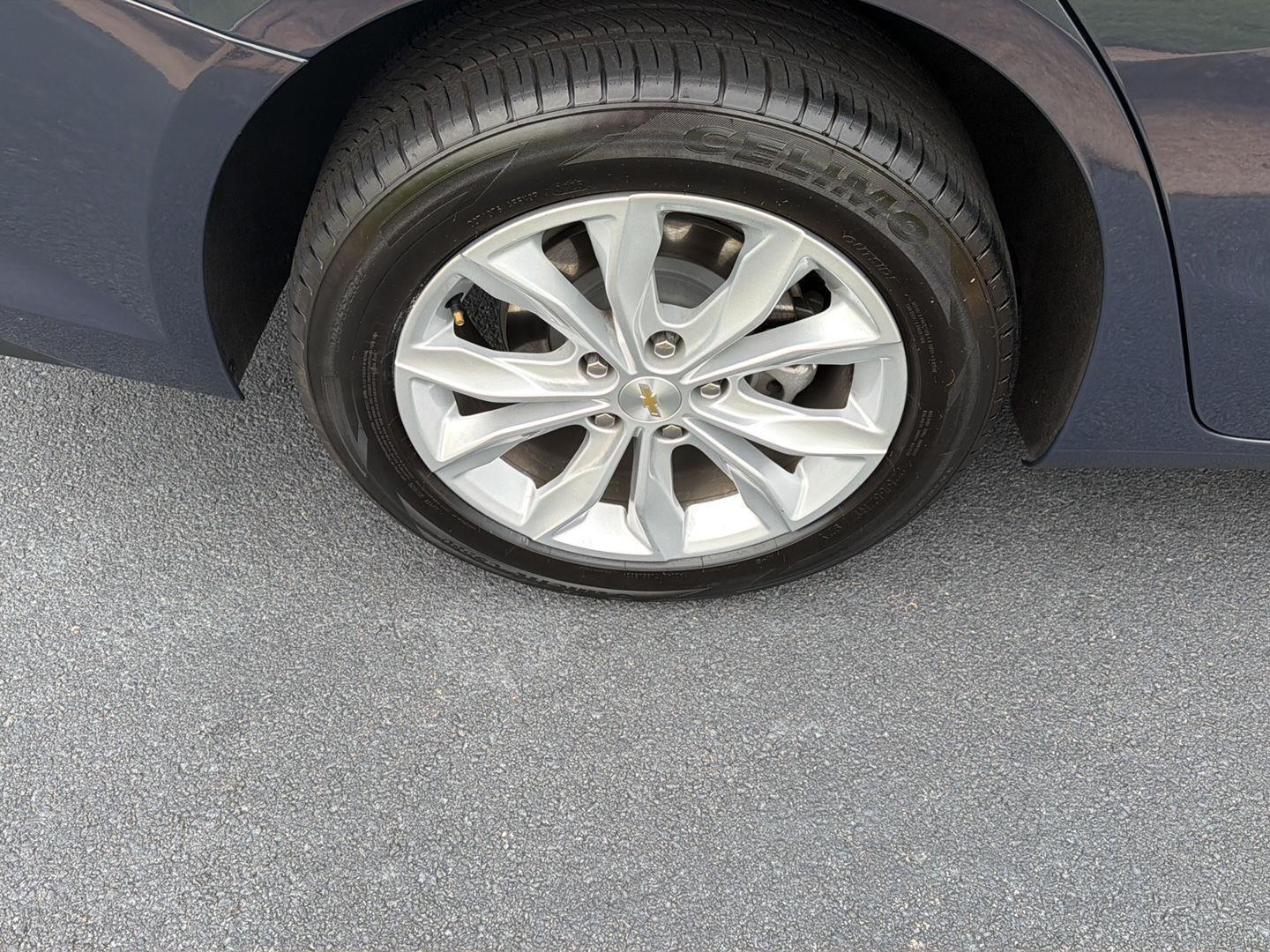 Used 2025 Chevrolet Malibu Sedan