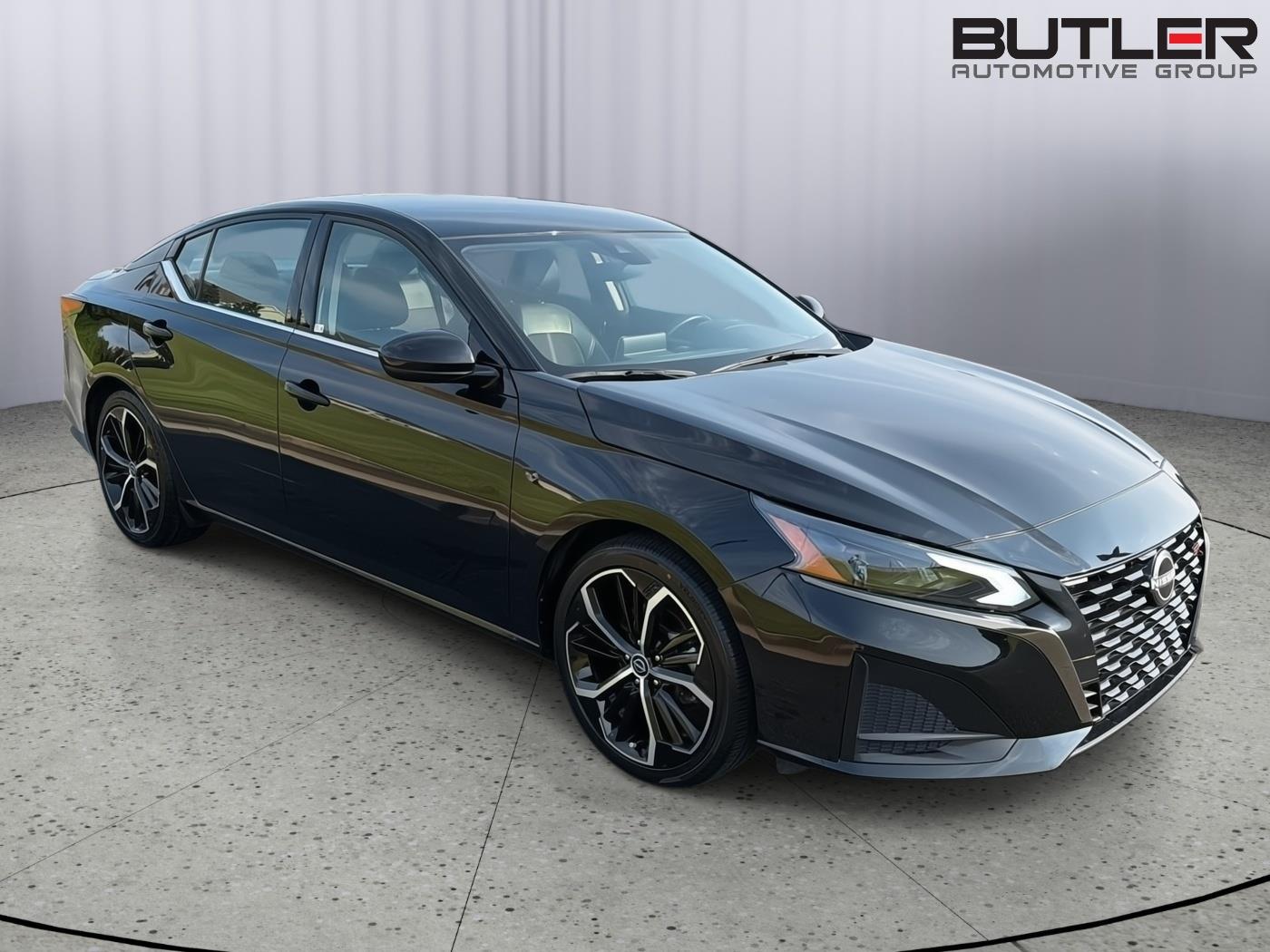 Used 2024 Nissan Altima Sedan